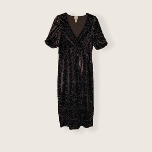 Stunning black velvet puff sleeve midi dress with shiny glittery specks all over